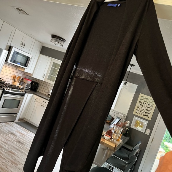 APT 9 Throw in Black - Picture 2 of 4